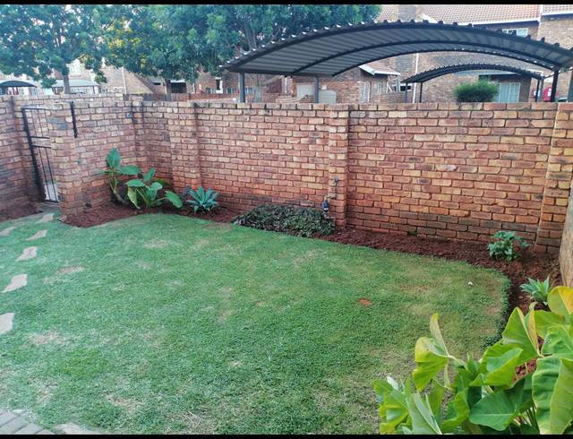 2 BEDROOM APARTMENT FOR SALE IN CLARINA